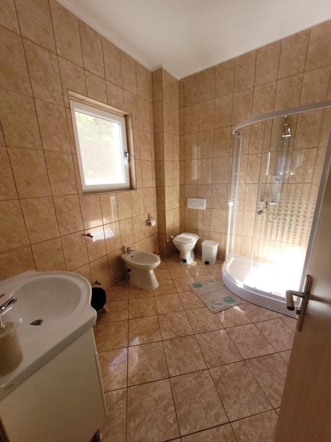 Casa Patryk Hotel Orsova Ngoại thất bức ảnh